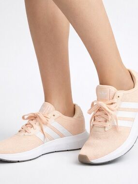 Adidas Swift Run X W Peach Sneakers Womens Size 7 New With Tags